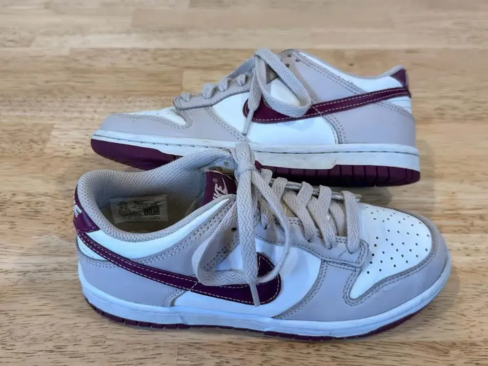 Nike Dunk Low LV8 1 Grade School 'Platinum Violet' (FB9109-104)